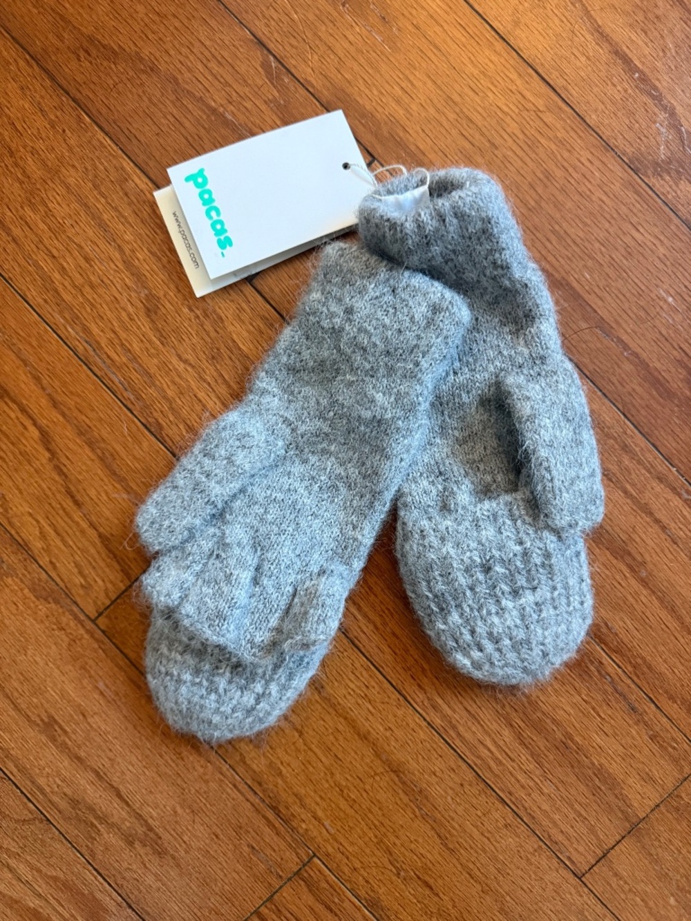 Gray Pacas Finger Mittens
